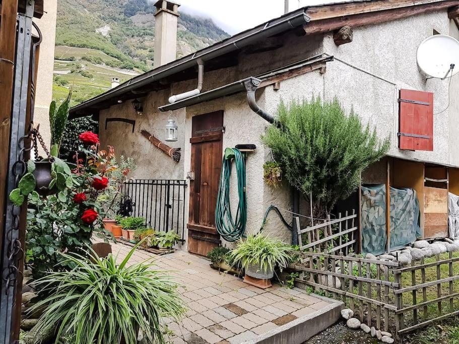 Fully, Valais Chalet Accueillant Avec Cheminee Villa Екстериор снимка